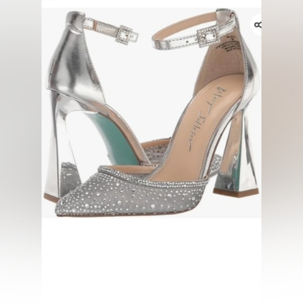 NIB Betsey Johnson Viola Heels
